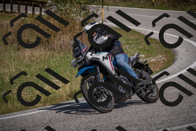 20250907111636-_5003568_am_