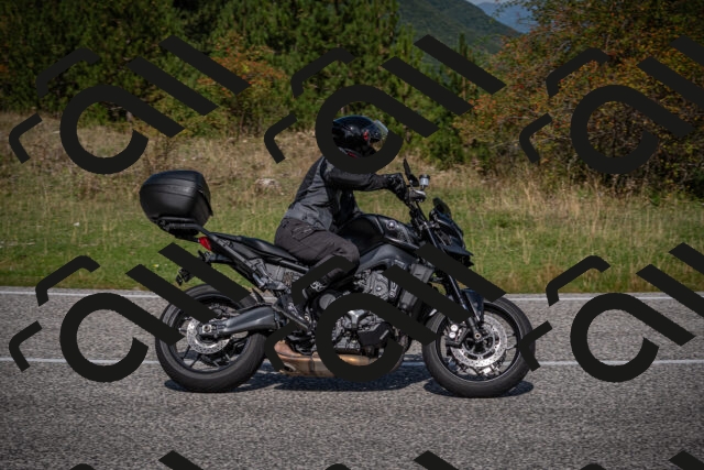 20250907111752-_5003610_am_