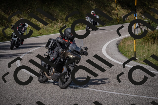 20250907111755-_5003611_am_