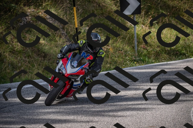 20250907111809-_5003619_am_