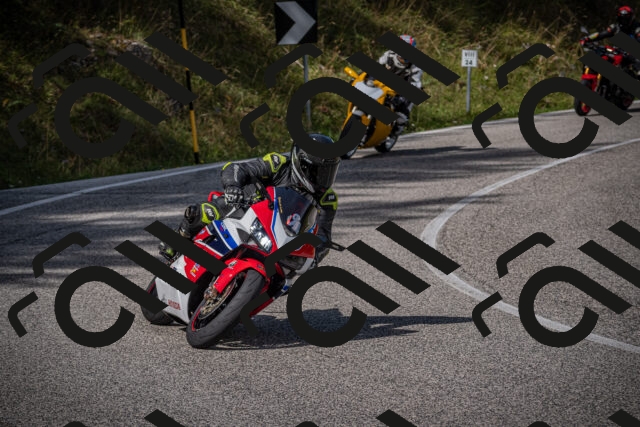 20250907111810-_5003620_am_