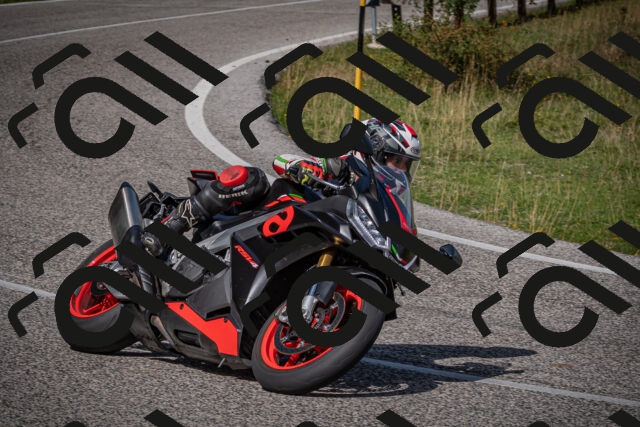 20250907111844-_5003644_am_