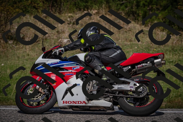 20250907111849-_5003650_am_