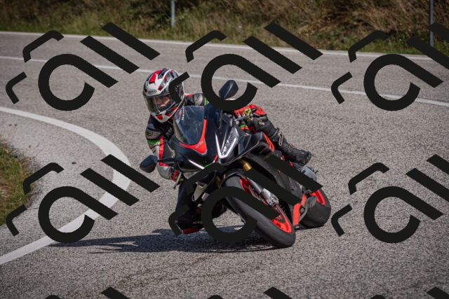 20250907111922-_5003656_am_