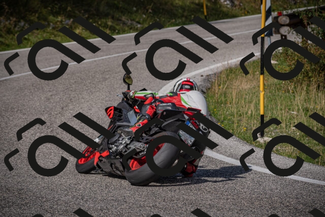 20250907111924-_5003659_am_