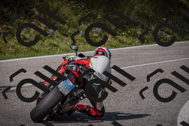 20250907111924-_5003660_am_