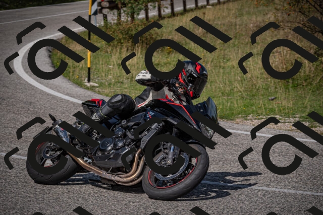 20250907112103-_5003678_am_