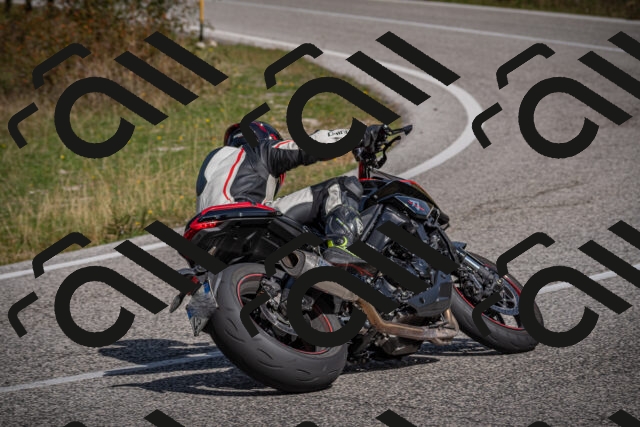 20250907112104-_5003680_am_