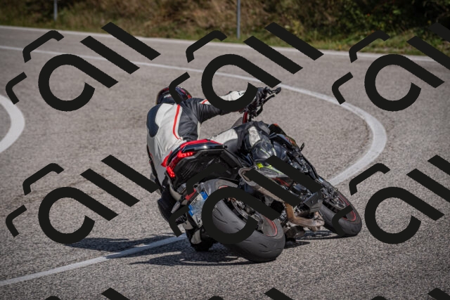 20250907112105-_5003681_am_