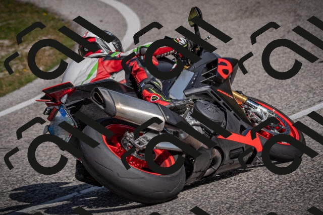 20250907112134-_5003688_am_