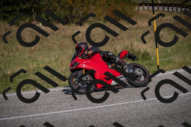 20250907112303-_5003698_am_