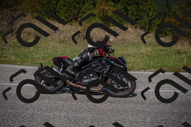 20250907112308-_5003701_am_