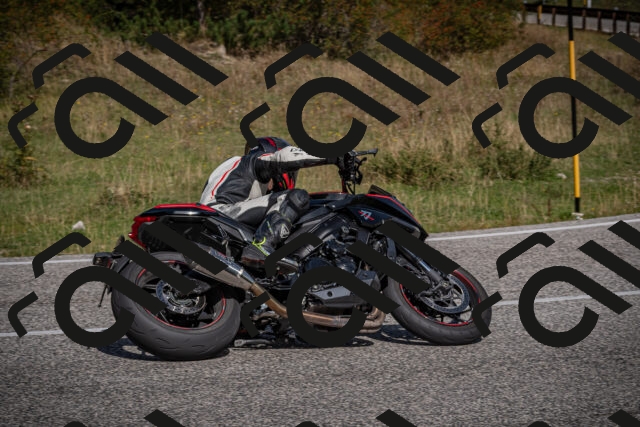 20250907112308-_5003702_am_