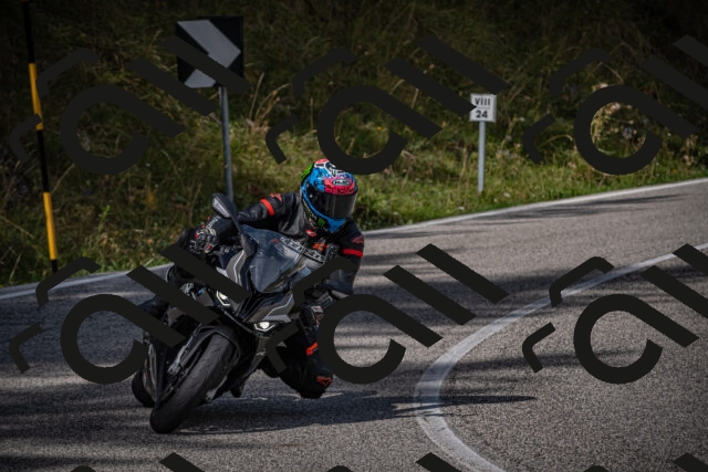 20250907113210-_5003809_am_