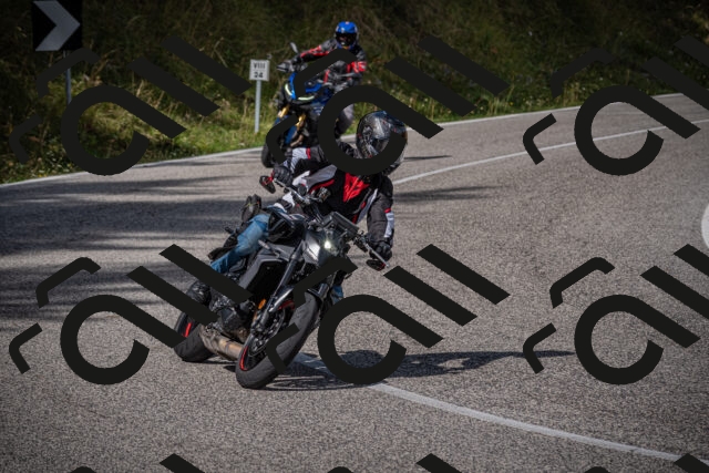 20250907113410-_5003832_am_