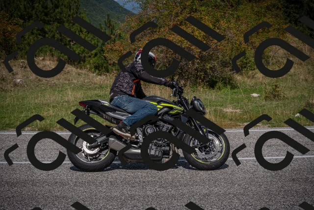 20250907113414-_5003840_am_