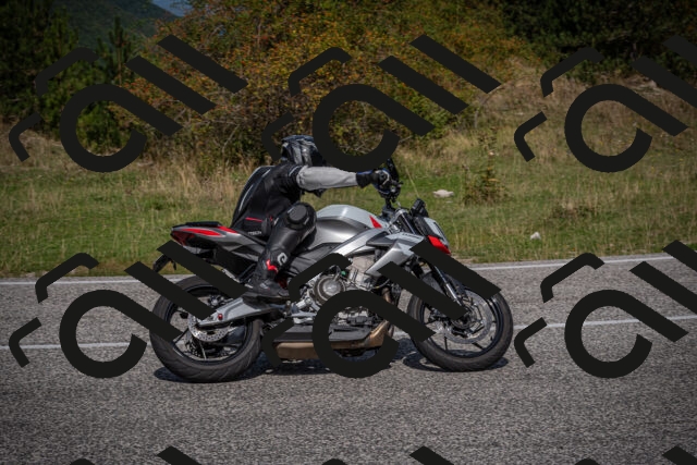 20250907113420-_5003845_am_