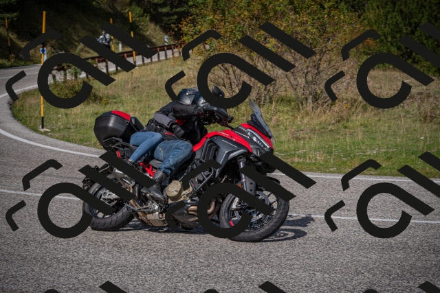 20250907113422-_5003847_am_