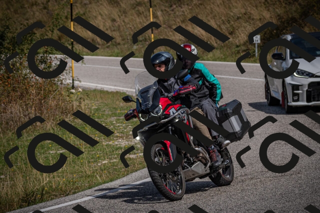 20250907113700-_5003886_am_