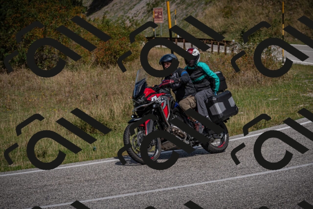 20250907113701-_5003887_am_