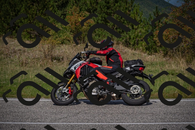 20250907113723-_5003891_am_