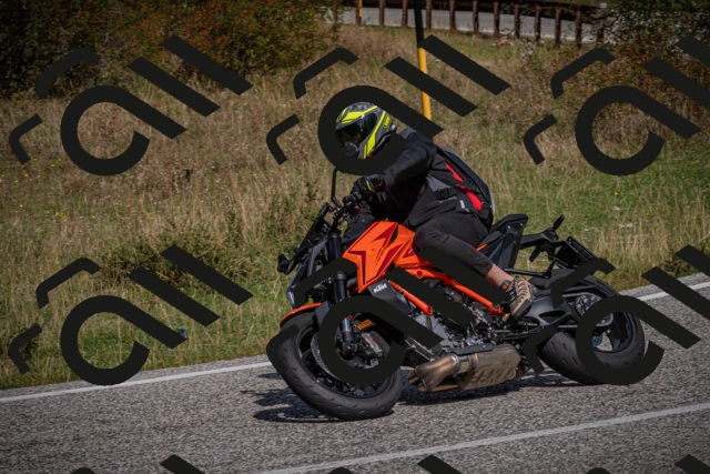 20250907113739-_5003907_am_