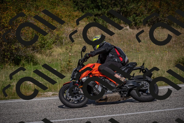 20250907113739-_5003908_am_