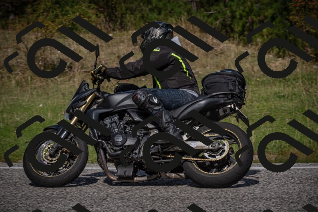 20250907113853-_5003932_am_