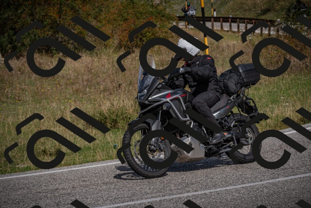 20250907113902-_5003944_am_