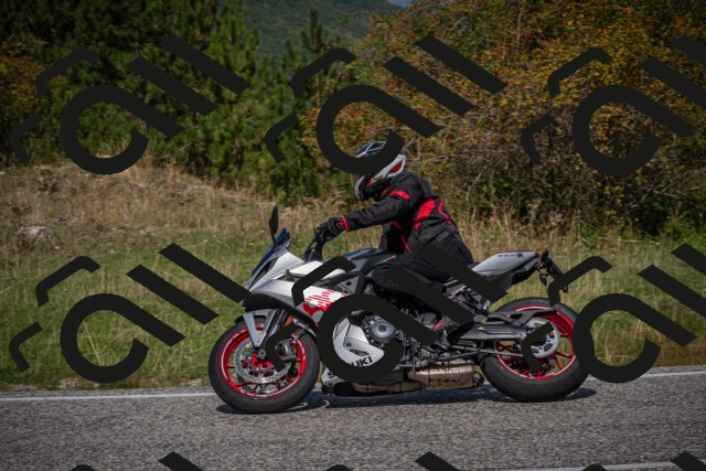 20250907113935-_5003959_am_