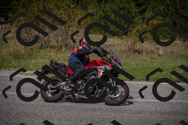 20250907114010-_5003972_am_