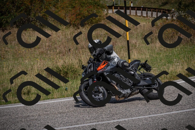 20250907114035-_5003984_am_