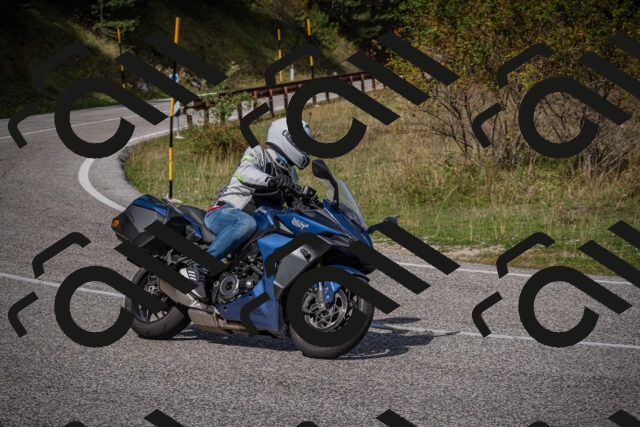 20250907114045-_5003992_am_