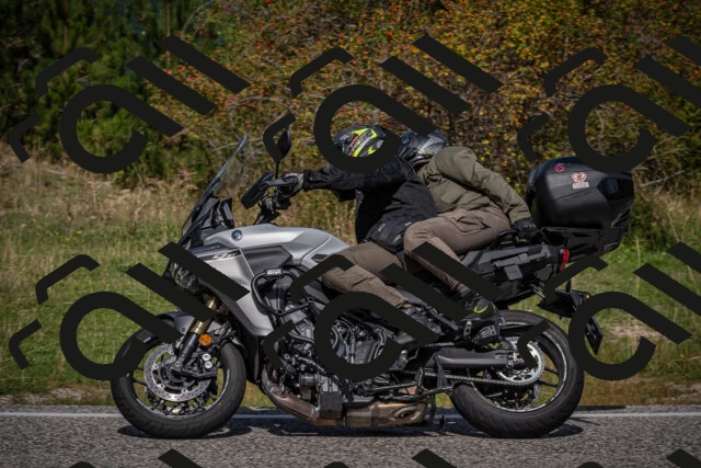 20250907114237-_5004018_am_