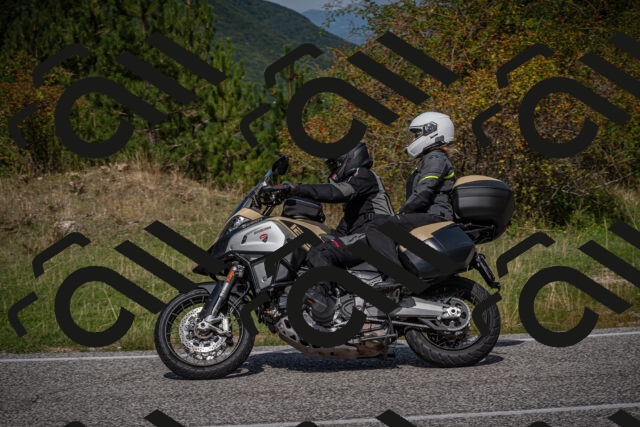 20250907114324-_5004040_am_