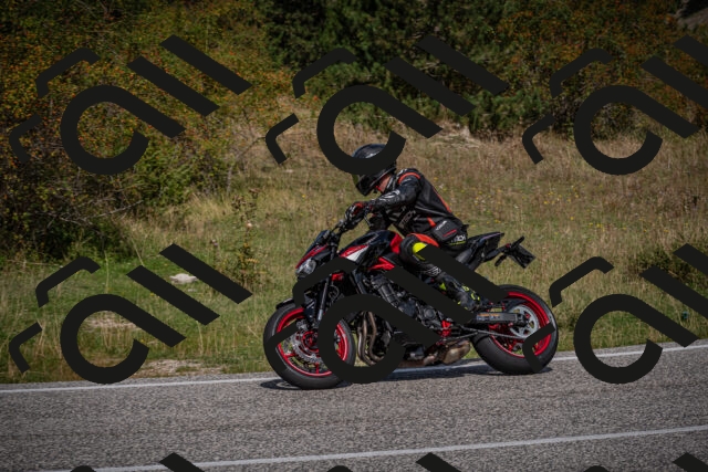 20250907114434-_5004052_am_