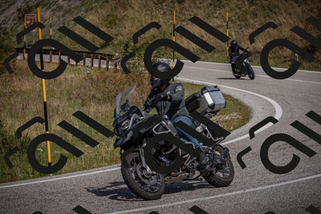 20250907114437-_5004059_am_