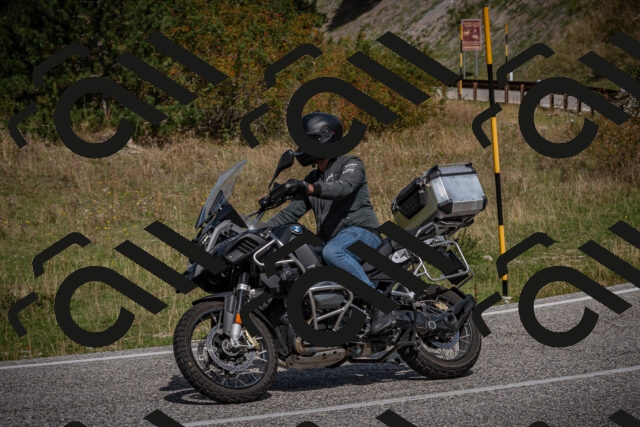 20250907114437-_5004060_am_