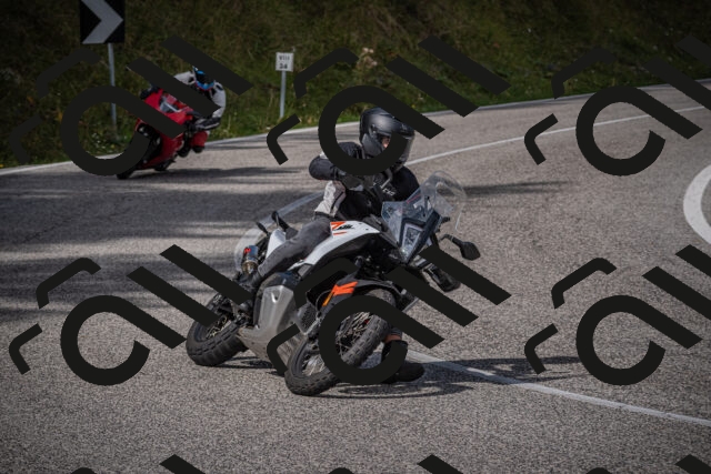 20250907114629-_5004102_am_