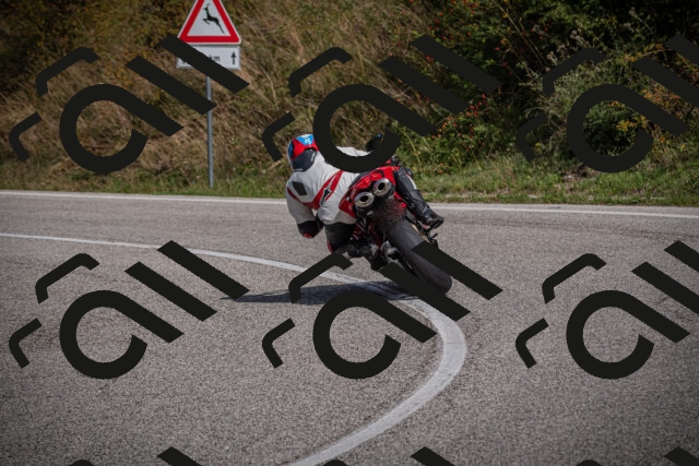 20250907114632-_5004108_am_