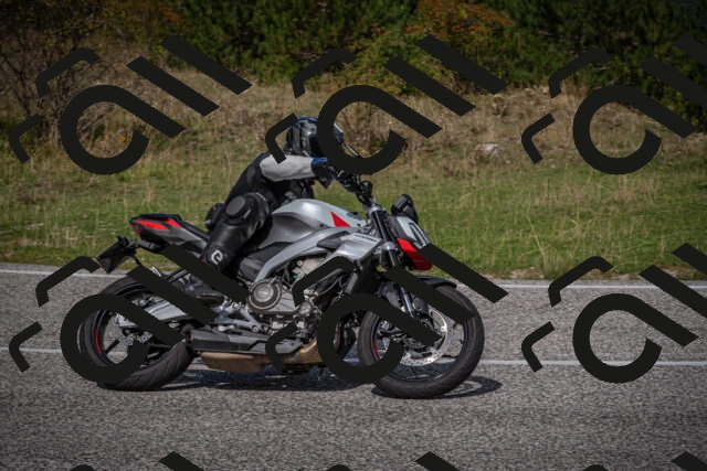 20250907114640-_5004112_am_