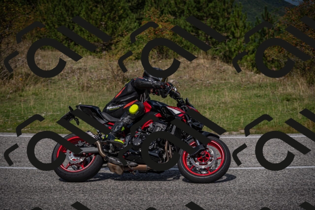 20250907114645-_5004118_am_