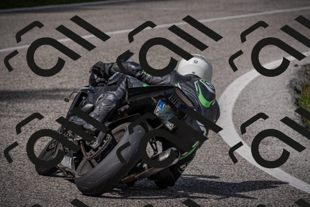 20250907114739-_5004140_am_