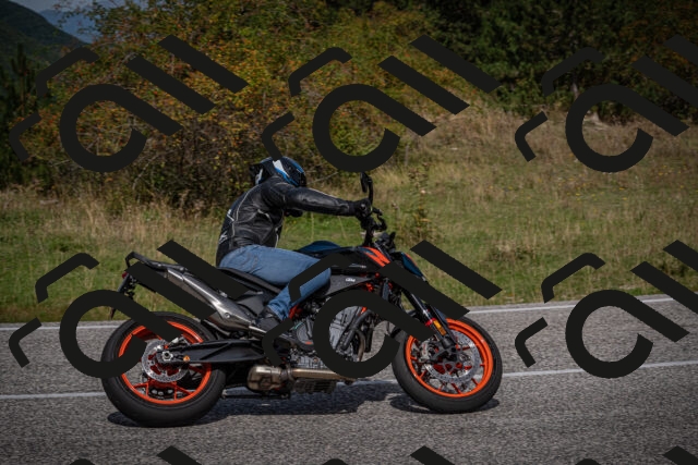 20250907114819-_5004170_am_