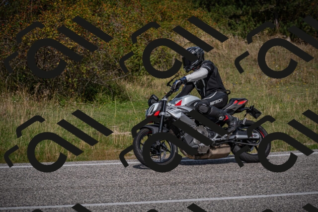 20250907114830-_5004176_am_