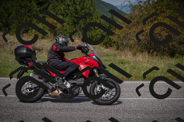 20250907114832-_5004179_am_