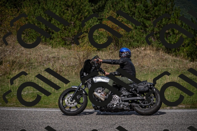 20250907114907-_5004183_am_