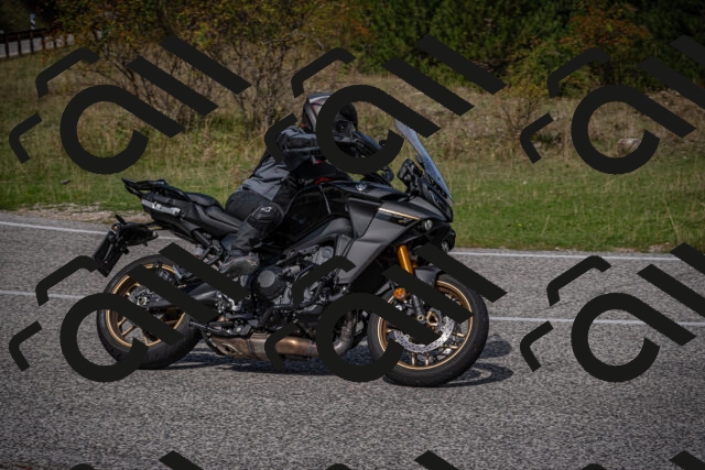 20250907114940-_5004199_am_