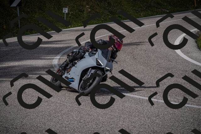 20250907115010-_5004218_am_