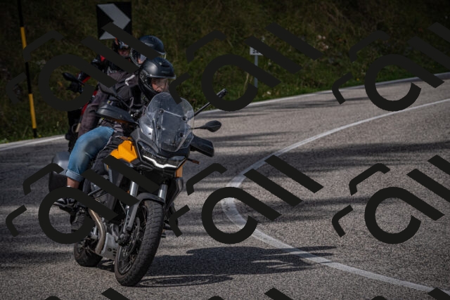 20250907115044-_5004232_am_